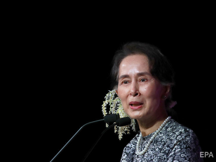 ﻿Amnesty International позбавила звання "Посол совісті" лідера М'янми Аун Сан Су Чжі через переслідування рохінджа
