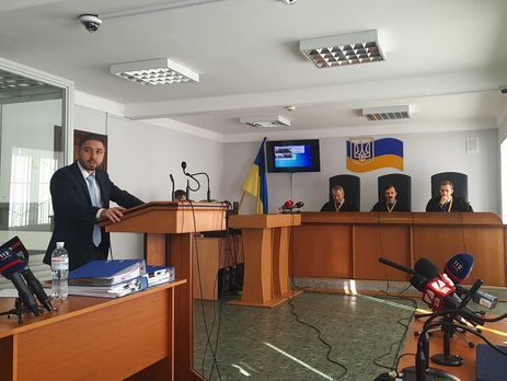 Суд над Януковичем. Адвокат Горошинский попросил о переносе заседания из-за госпитализации подзащитного