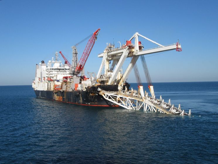 "Газпром" завершил строительство морской части газопровода "Турецкий поток"