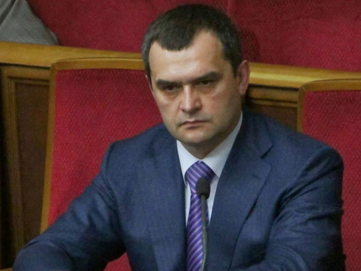 ﻿Генпрокуратура України вважає, що за сприяння Віталія Захарченка зі "Смартбанку" "відмили" понад 10 млрд грн