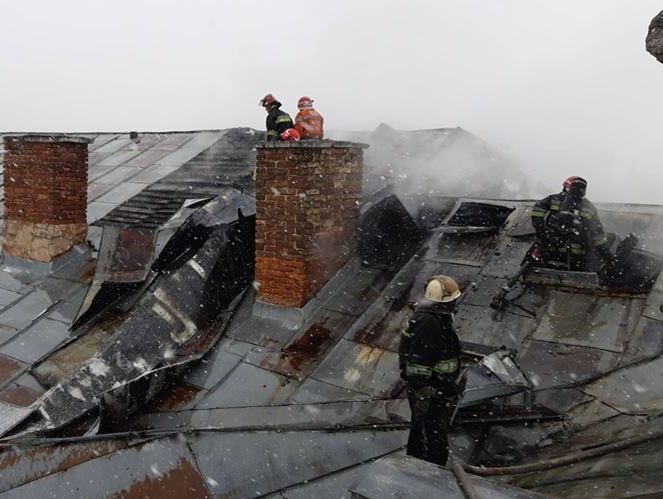 Пожар в больнице во Львове потушили: эвакуировали 481 человека