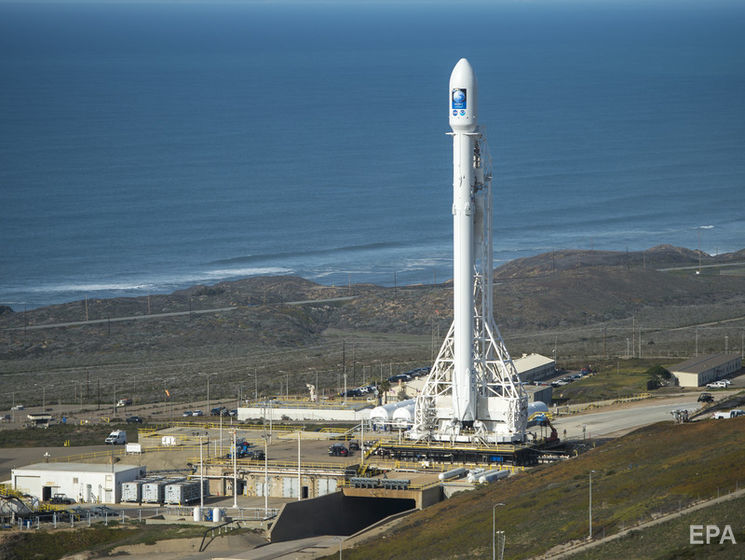 ﻿Із космодрому у США успішно стартувала ракета Falcon 9 із 64 супутниками