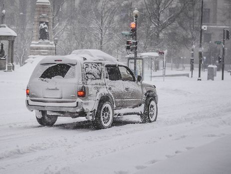 Снегопад в Киеве. В КГГА не исключили закрытия школ, для грузовиков ограничили въезд в столицу