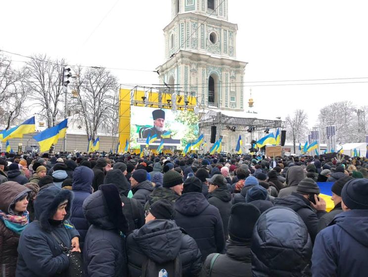 В Киеве проходит объединительный собор православной церкви. Трансляция