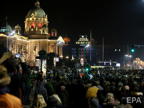 ﻿У Белграді тисячі людей вийшли на мітинг проти президента Сербії Вучича