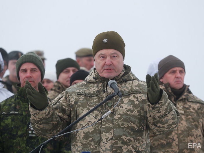 Порошенко: Россия отвела от границы менее 10% войск. Если бы войска были отведены, я бы немедленно прекратил военное положение