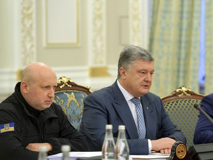 Порошенко сообщил, что Украина введет санкции против причастных к захвату кораблей, аресту моряков, а также против депутатов Госдумы РФ