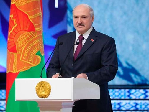 Лукашенко: Беларусь в ближайшие годы будут пробовать на зуб, мы должны быть готовы ответить