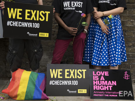 У червні 2017 року біля посольства РФ у Лондоні відбулася акція протесту проти порушення прав ЛГБТ у Чечні