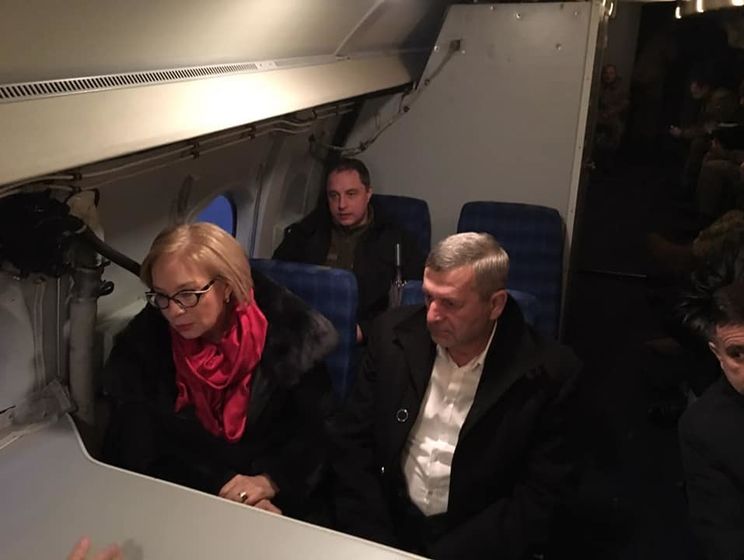 Денисова и родные захваченных РФ украинских моряков прибыли на заседание Лефортовского суда