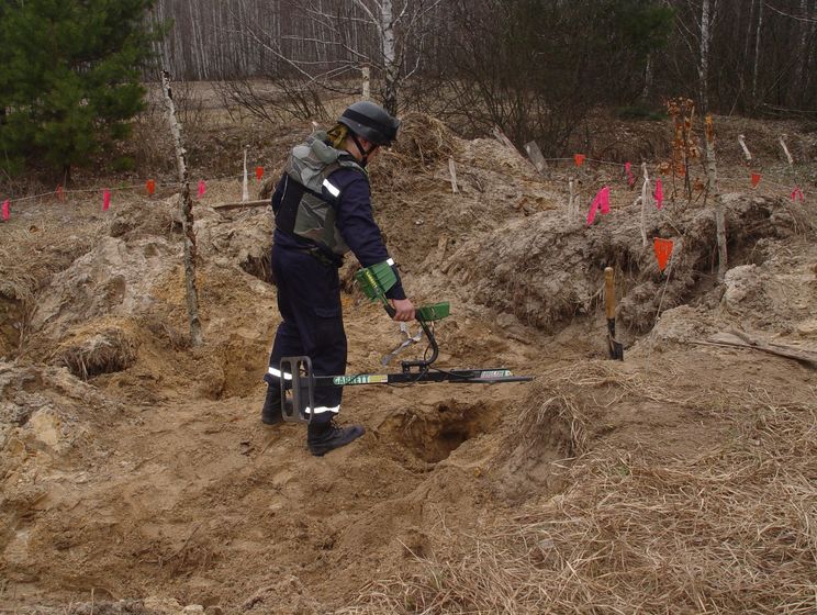 На Донбассе специалисты за неделю очистили от мин почти 45 га земли &ndash; штаб операции Объединенных сил