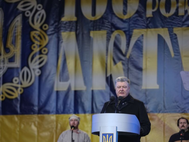 ﻿Порошенко заявив, що днями підпише закон, який гарантує мирний перехід парафій у Православну церкву України