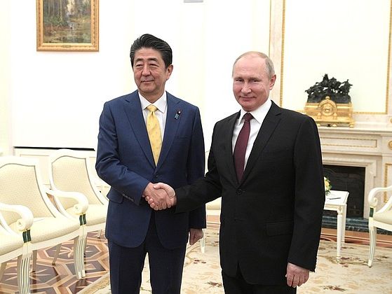 Путин и Абэ обсудили перспективы подписания мирного договора между странами