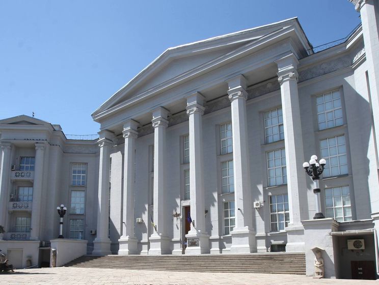 У поліції підозрюють, що співробітники Національного музею історії України викрали нагороди та відзнаки загальною вартістю майже 4 млн грн