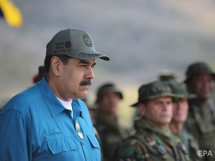 Мадуро заявил, что в случае военного вмешательства в Венесуэле Трамп покинет Белый дом "запятнанным кровью"