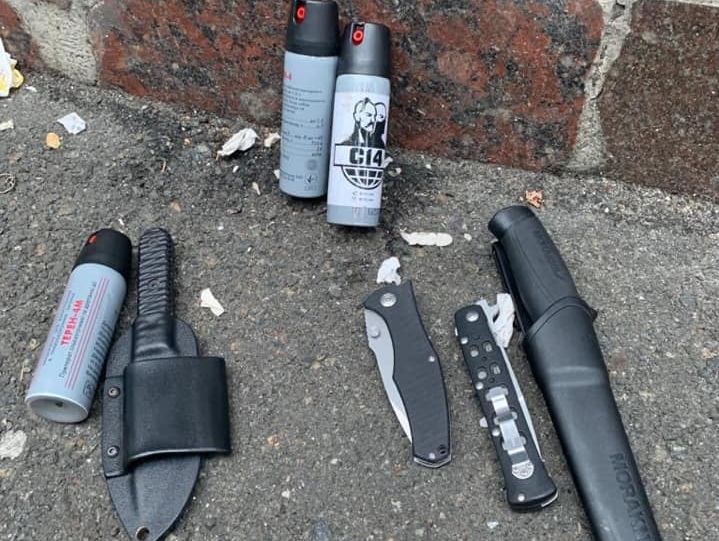 У поліції заявили, що в тих, хто штурмував відділення поліції в Києві, були ножі, пістолети та кастети