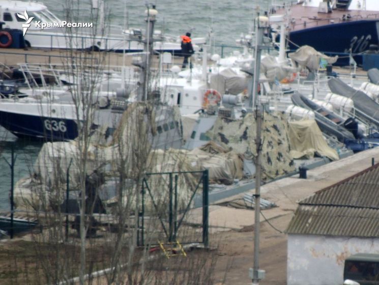 В оккупированной Керчи переместили и замаскировали захваченные украинские катера