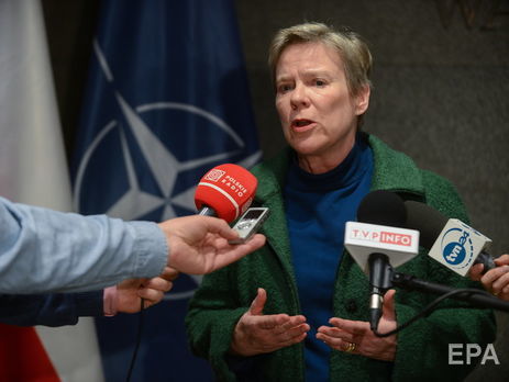 Замгенсека НАТО Геттемюллер: Мы не намерены размещать новые системы с ядерным оружием в Европе
