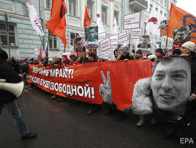 Марш пам'яті Нємцова в Москві відвідало приблизно 11 тис. осіб, правоохоронці заявили про 6 тис.