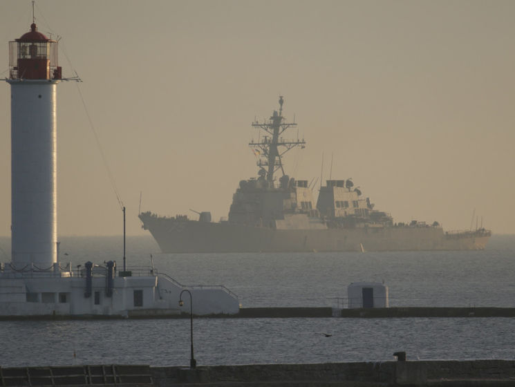 В Одессу зашел американский ракетный эсминец USS Donald Cook. Видео