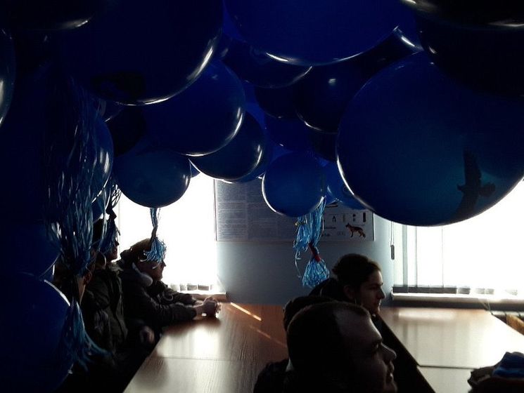 В Москве задержали людей с воздушными шарами, выступающих за свободный интернет