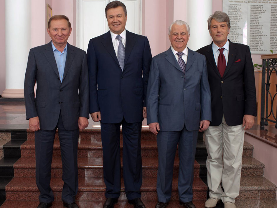 Встретились Кравчук, Кучма, Ющенко и Янукович... / 