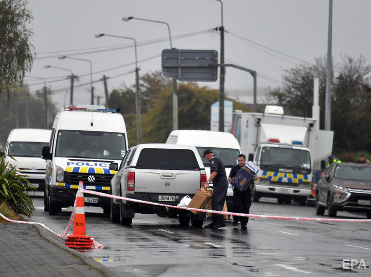 У новозеландского стрелка было две бомбы в машине &ndash; полиция
