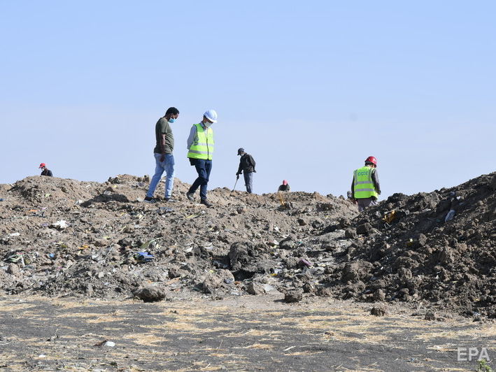 Французькі експерти передали ефіопській стороні дані "чорних скриньок" літака Boeing 737 MAX 8, який розбився 10 березня
