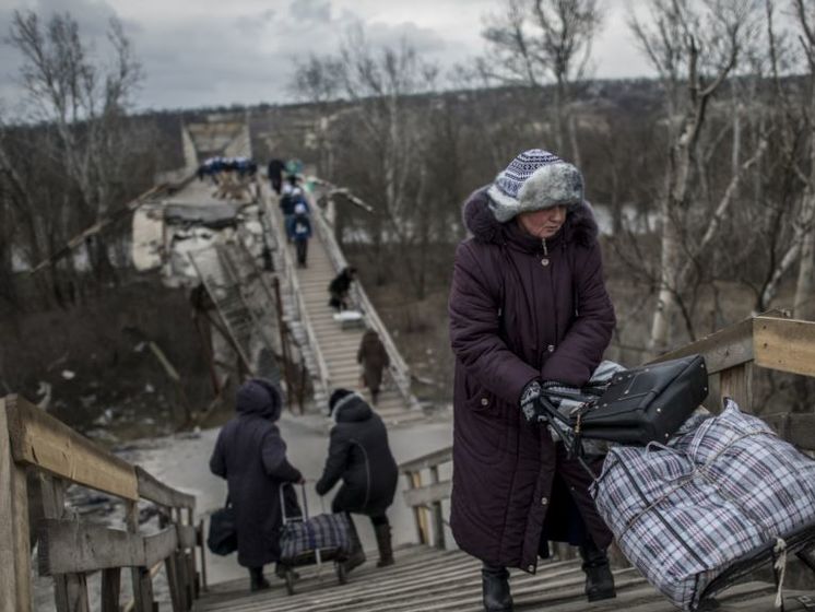 Марчук: Мост в Станице Луганской не удается восстановить из-за желания России сделать его проходимым для танков