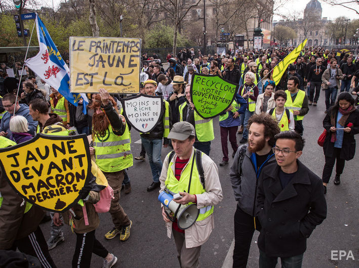 У Франції триває 19-й тиждень протестів "жовтих жилетів", затримано щонайменше 90 осіб