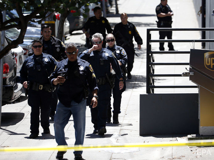 В Сан-Франциско в результате стрельбы на улице погиб по меньшей мере один человек