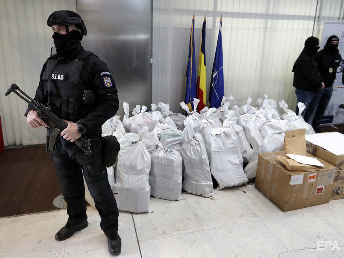 В Румынии в перевернутой лодке нашли больше тонны кокаина стоимостью €300 млн