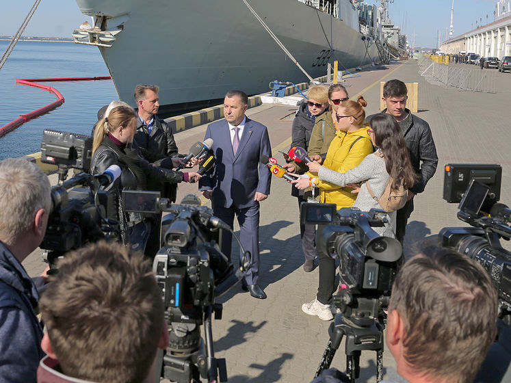Полторак заявив, що заходження в порт Одеси кораблів НАТО є сигналом підтримки України
