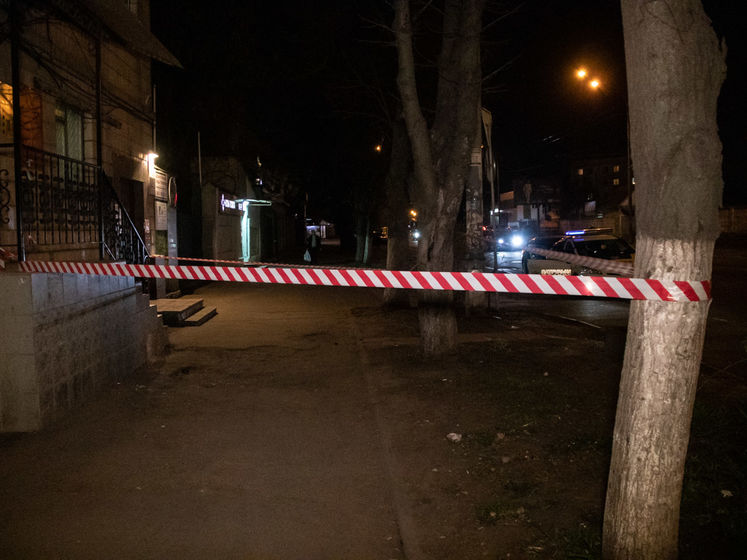 "Не собирались уступать тротуар". В Киеве произошел конфликт со стрельбой, есть раненые