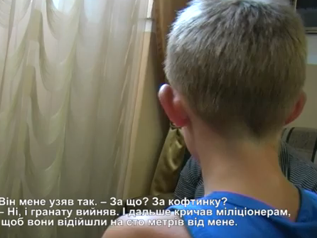 Мукачевский мальчик о похищении "Правым сектором": Он достал гранату и крикнул милиционерам, чтобы они отошли на 100 метров. Видео