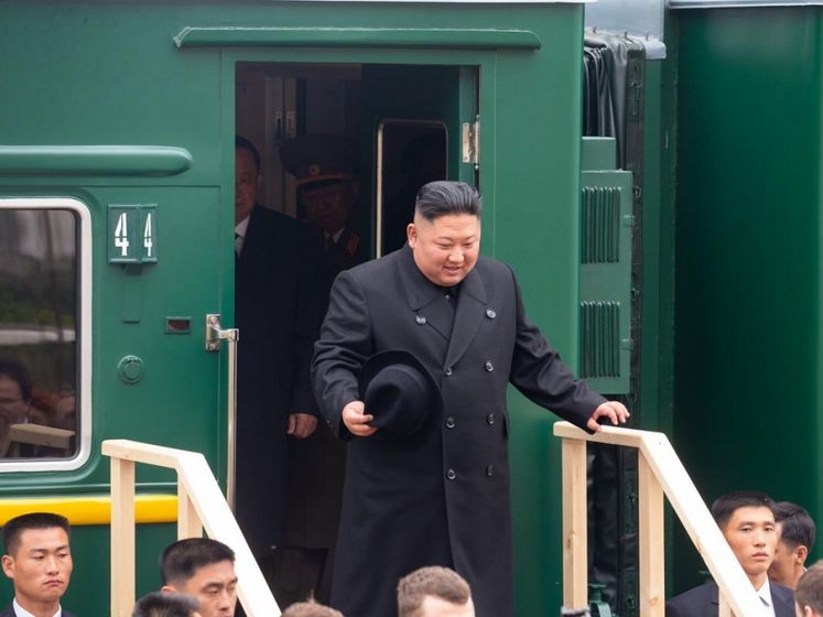 "Это только первый шаг". Ким Чен Ын прибыл в Россию