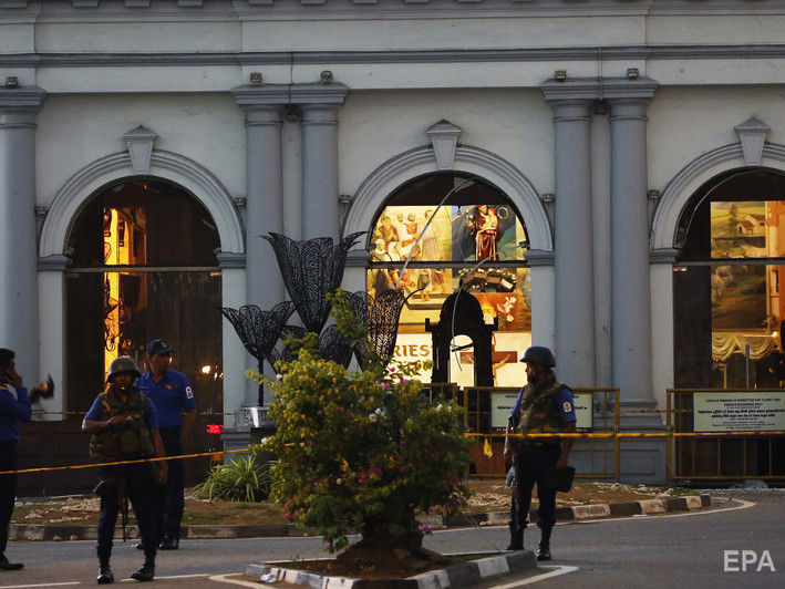 Теракты в Шри-Ланке. Глава полиции и министр обороны подали в отставку 