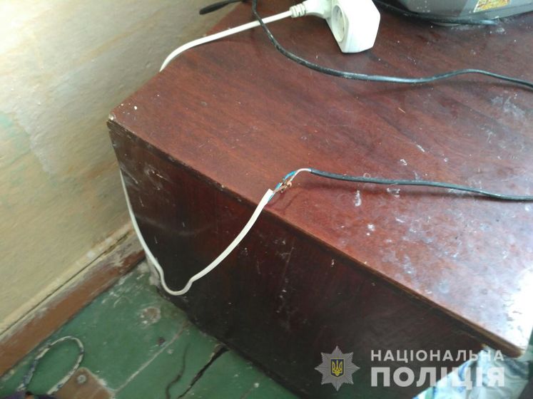 В Одесской области 10-месячный ребенок взял в рот электрический провод и погиб, в это время его мать готовила смесь – полиция
