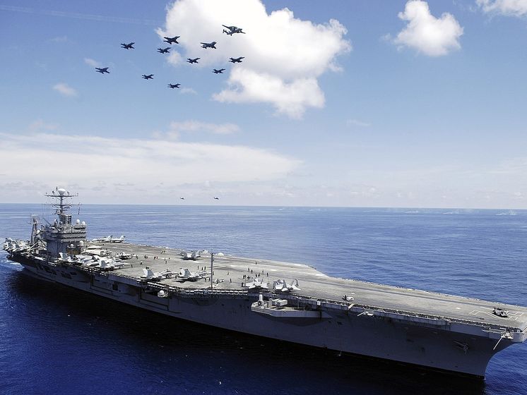 США в качестве предупреждения Ирану направит авианосец USS Abraham Lincoln в регион ответственности Центрального командования