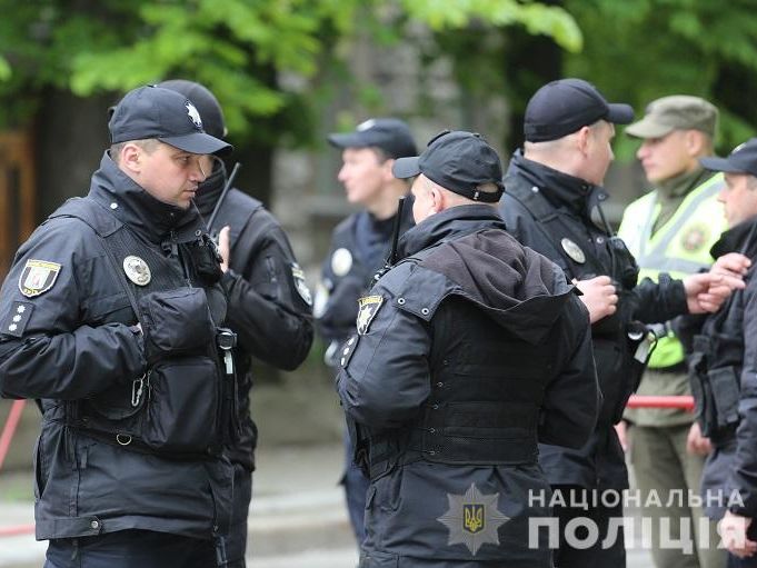 ﻿У Києві на акціях 9 травня серйозних порушень не було, обмеження на дорогах знято – Крищенко
