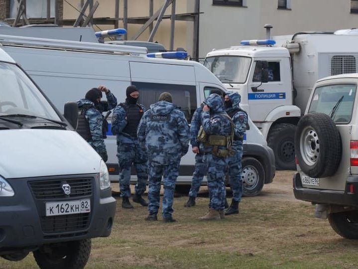 ﻿Російські суди продовжили арешт 24 кримським татарам, обвинуваченим у причетності до організації "Хізб ут-Тахрір"