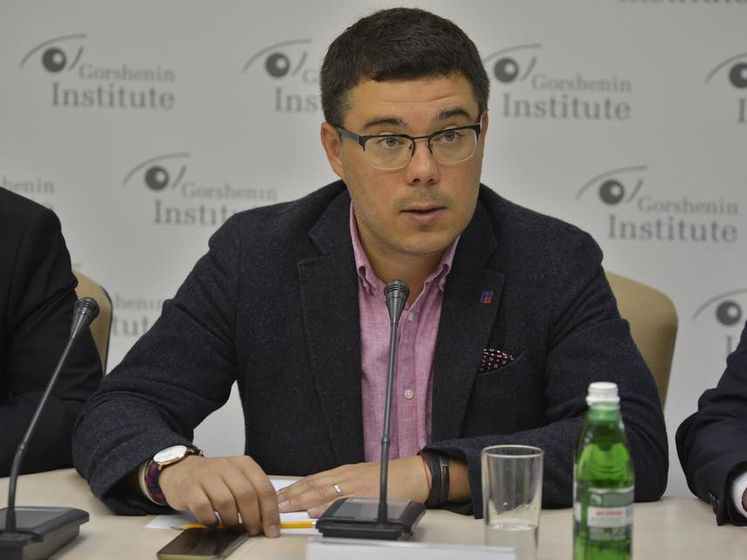 Березовец: Главной "фишкой" инаугурации Зеленского завтра может стать указ о досрочных выборах парламента