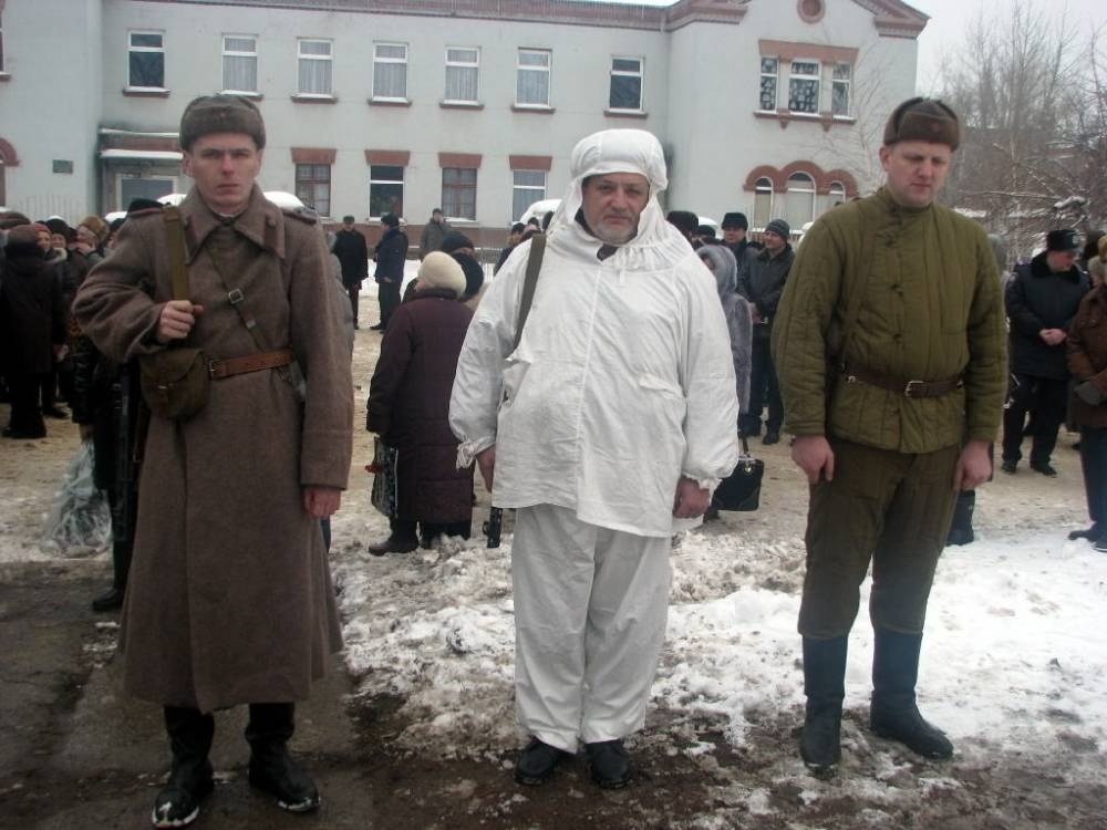 Алексей Карякин (крайний справа) на во. Фото: rubezh.at.ua