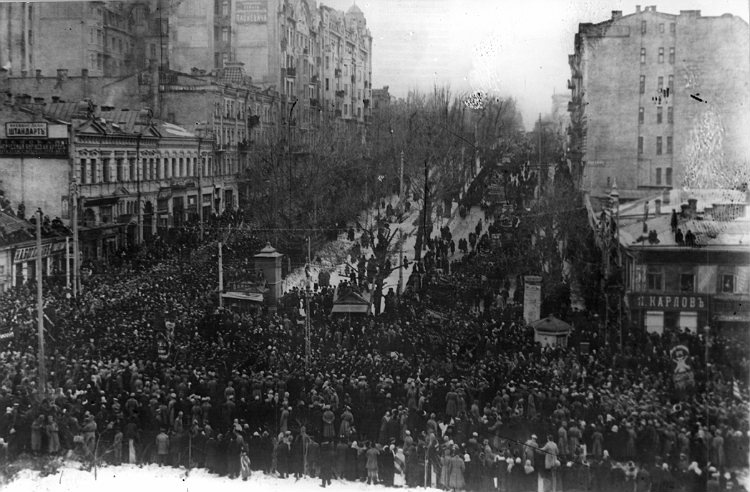 Демонстрация в Киеве, март 1917 / Фото: Институт национальной памяти