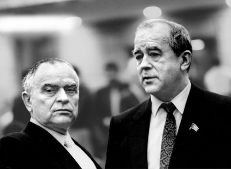 Дмытро Павлычко и Виталий Коротич. 1990 год. Фото: