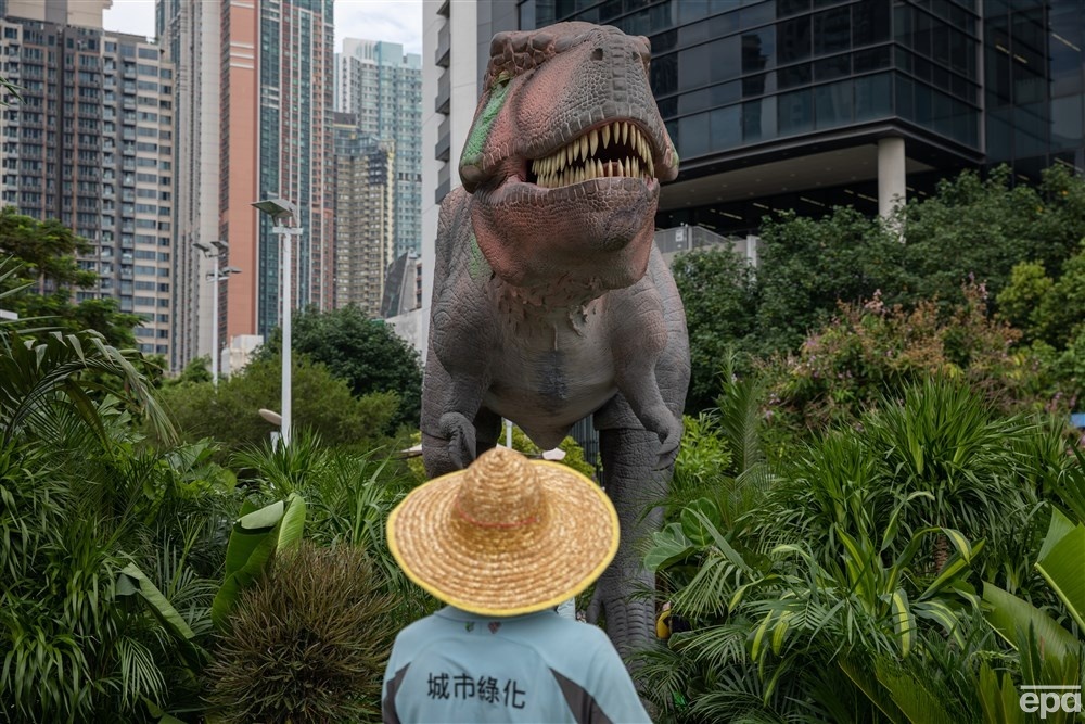 Макет тирранозавра у Гонконгу. Фото: ЄРА
