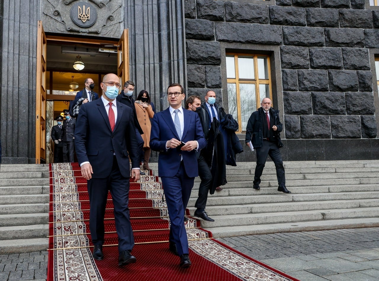 Шмыгаль и Моравецкий во время визита польского премьера в Киев. Фото: Денис Шмигаль / Facebook